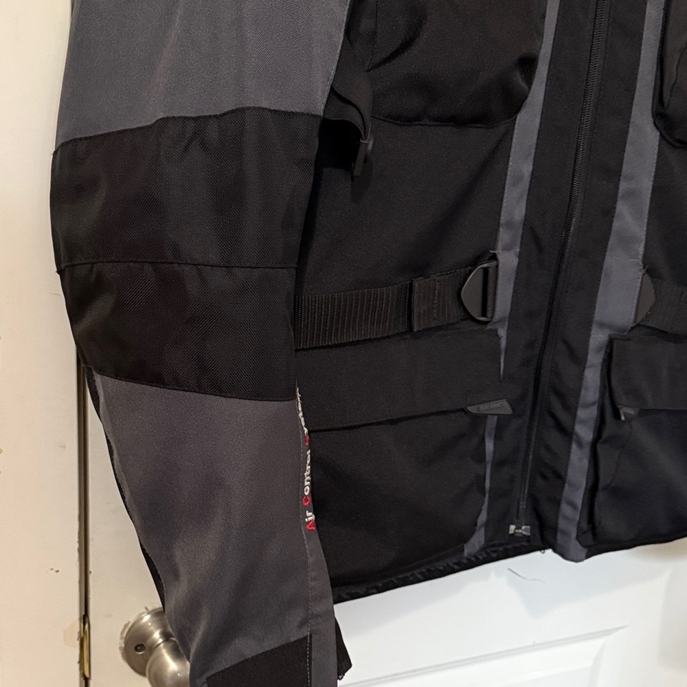 Heated Performance Jacket - Black and Gray - Picture 7 of 17